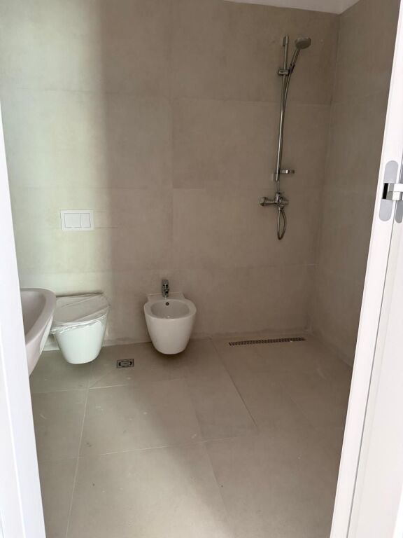 Ufficio in affitto presso Air Albania via Faik Konica