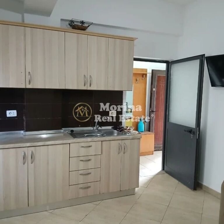 Qera | Shtëpi private 1 + 1 | Rruga 5 Maji | 250 €/muaj