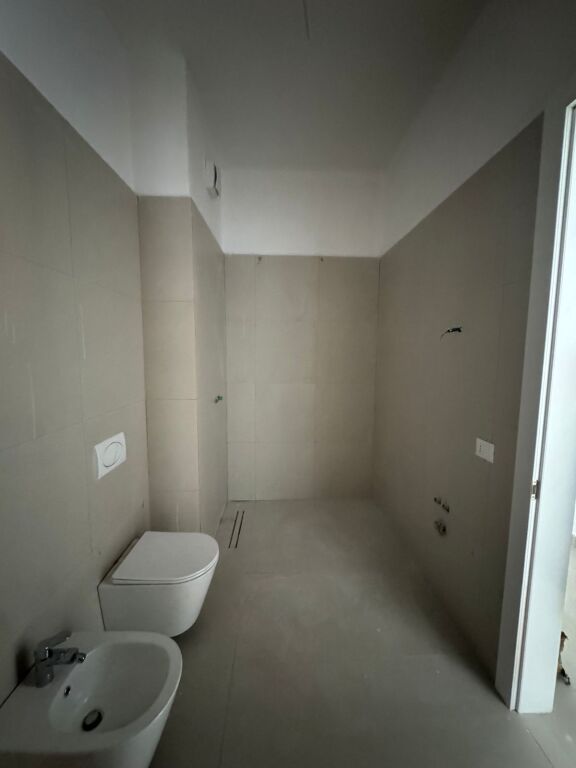 Appartamento 2+1+2+deposito in affitto presso il Complesso Delijorgji