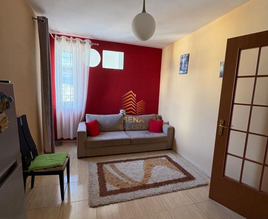 Affitto, Appartamento 1+1+balcone, Via Kavaja, 550 Euro/mese