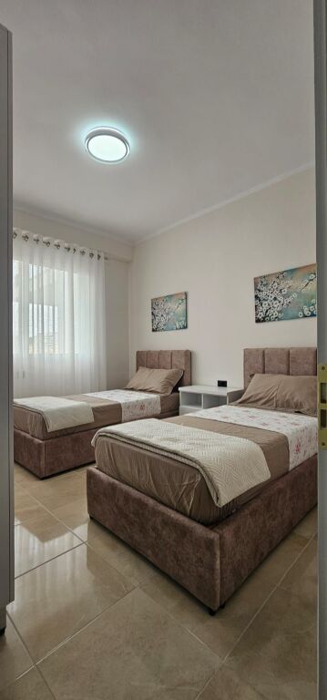 🏡 APARTAMENT 2+1 ME QIRA – SKELE, VLORË