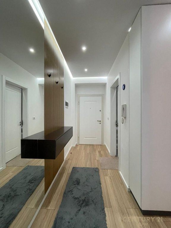 Appartamento con 1 camera da letto e 1 bagno in affitto vicino alla stazione ferroviaria!