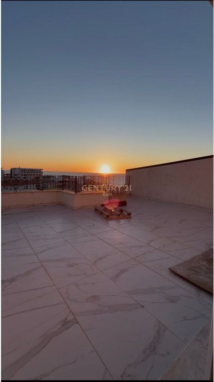 PAPAFINGO WITH SEA VIEW FOR SALE, QERRET !!