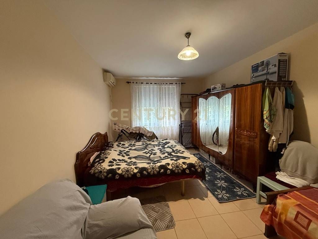 VASIL SHANTO, 3+1 APARTAMENT PËR SHITJE