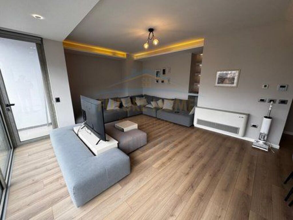 Shitet apartament 2+1+2 Liqeni i Thate Tirane