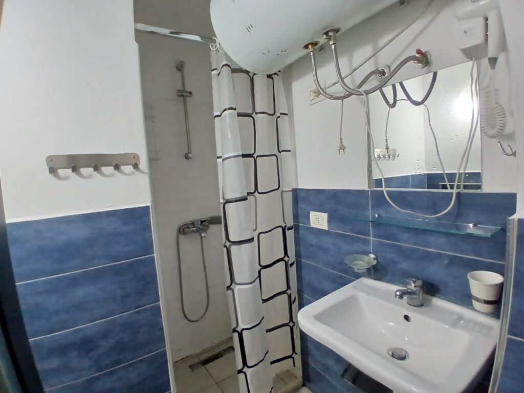 AFFITTASI APPARTAMENTO 1+1 VIA DI DURRES