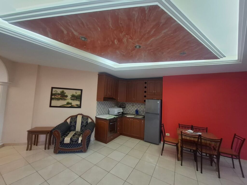 🌊 APPARTAMENTO 2+1 IN AFFITTO – LUNGOMARE, VLORË