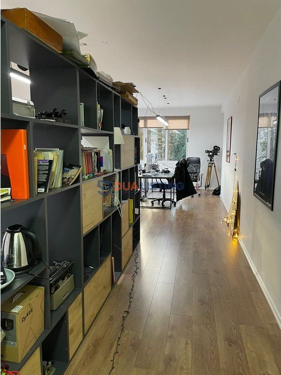 Jepet me qira apartament per zyra, ngjitur me Ambasaden Amerikane