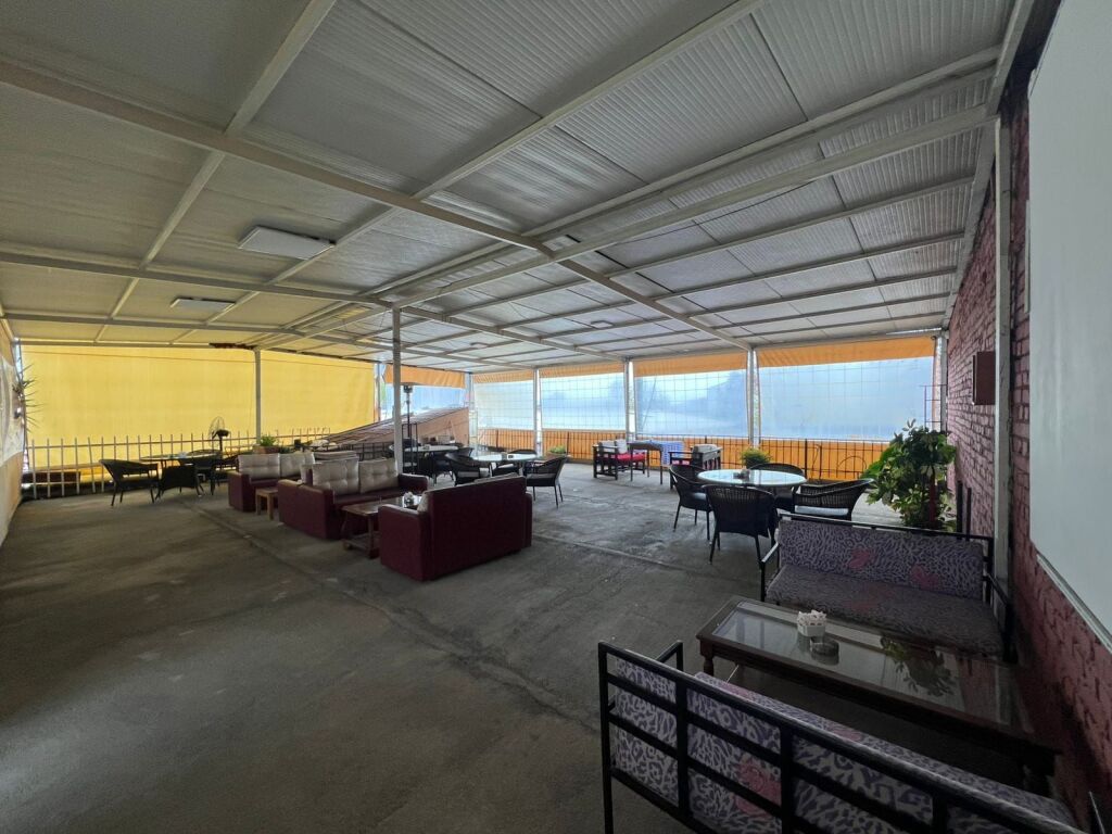 Bar Kafe- Menz me qera ne Selite (ID BL2184) Tirane