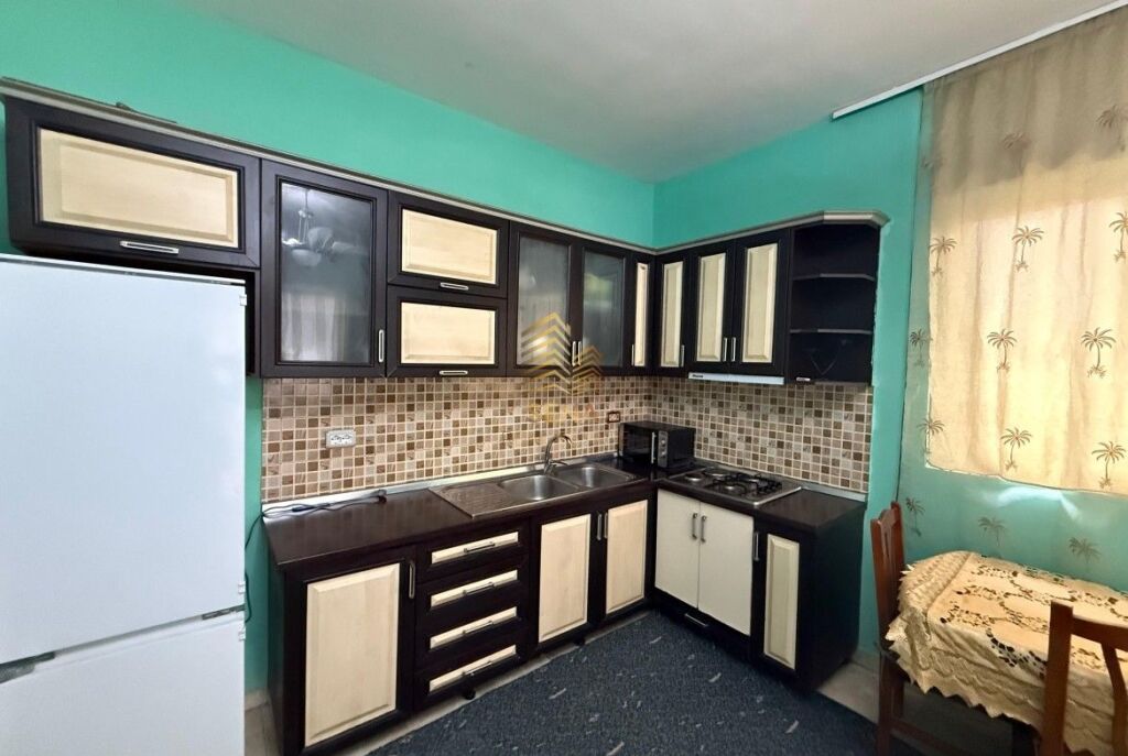 Qira, Hyrje Private 2+1+2blk, Astir-Unaza e Re, 47.000 Lek i Diskutueshem