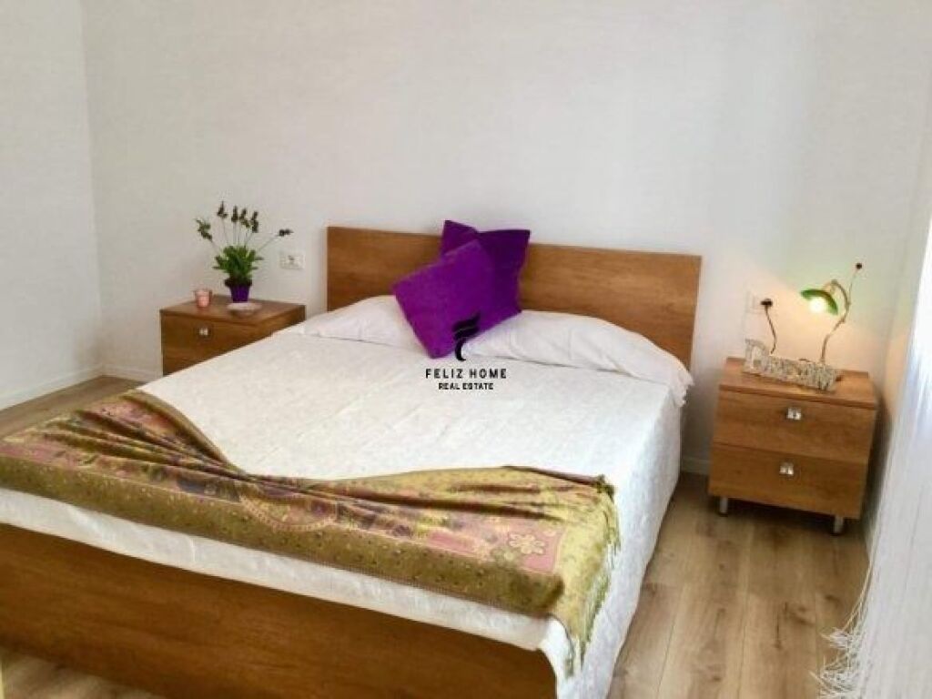 APARTAMENT ME QERA 1+1 STACIONI I TRENIT 50.000 LEKE FH-67107