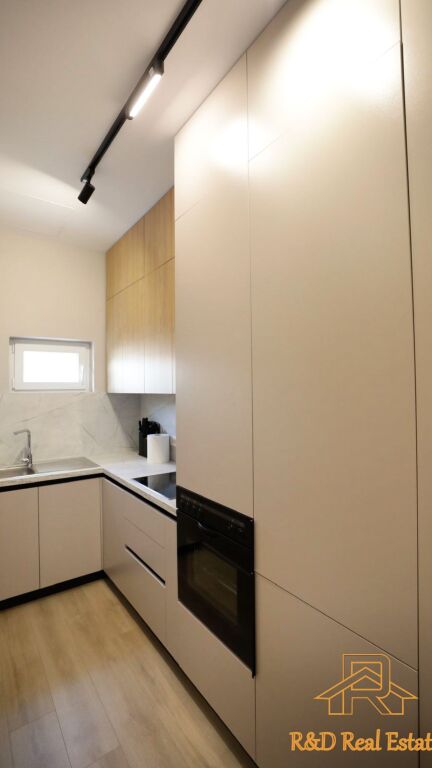 Jepet me qira super apartament  2+1, 80 m² – Kodra e Priftit