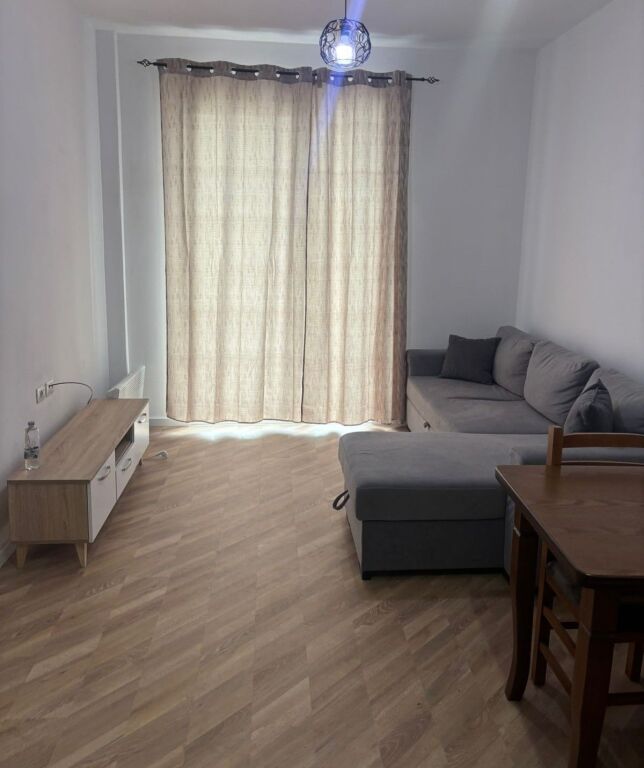 Appartamento 1+1 in affitto a Univers City