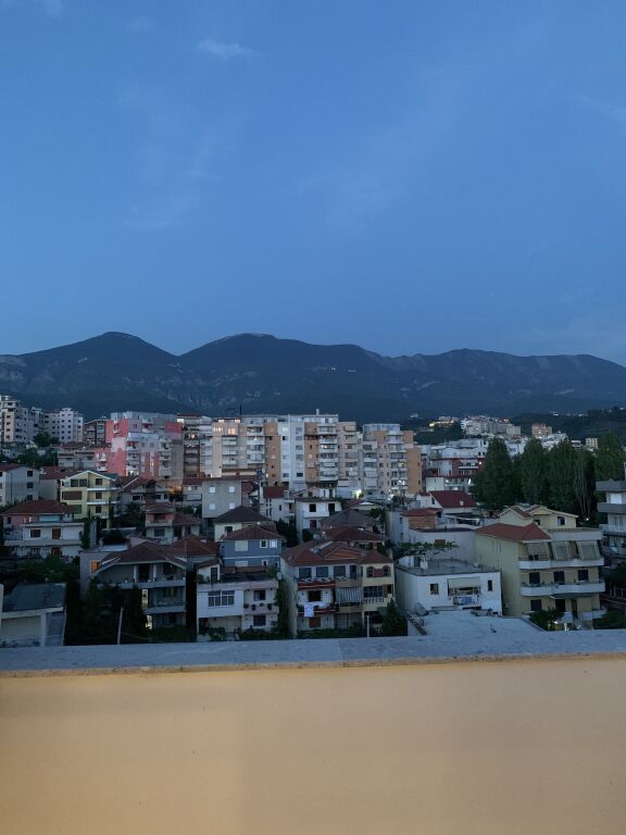 Super ap 2+1 at fresku ( muhamed deliu street )