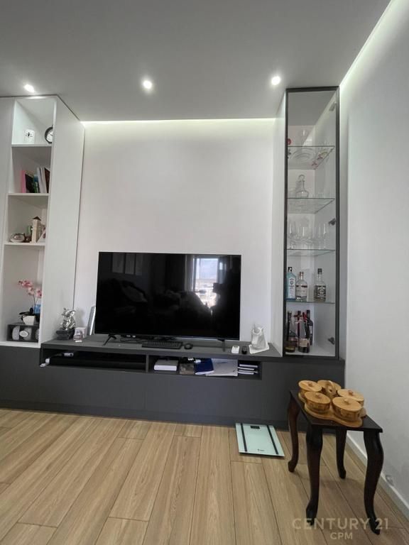 Appartamento con 1 camera da letto e 1 bagno in affitto vicino alla stazione ferroviaria!