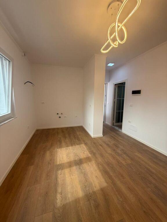 IN VENDITA APPARTAMENTO 1+1 – SCUOLA ROSSA