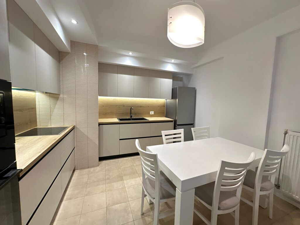 We offer a 2+1 Apartment for Rent in the Paris Commune area, at Kika 1. It is located on the 5th residential floor, the residence is well organized and with necessary services around. The apartment is of the 2+1 typology. In well-organized spaces in a living room with access to a balcony, a separate kitchen, 2 bedrooms and 2 bathrooms. New investments have been made in the property by the owner, kitchen, furniture as well as electrical and plumbing interventions. The apartment is offered furnished. Optional parking at additional cost. For further details or visits to the property do not hesitate to contact us!