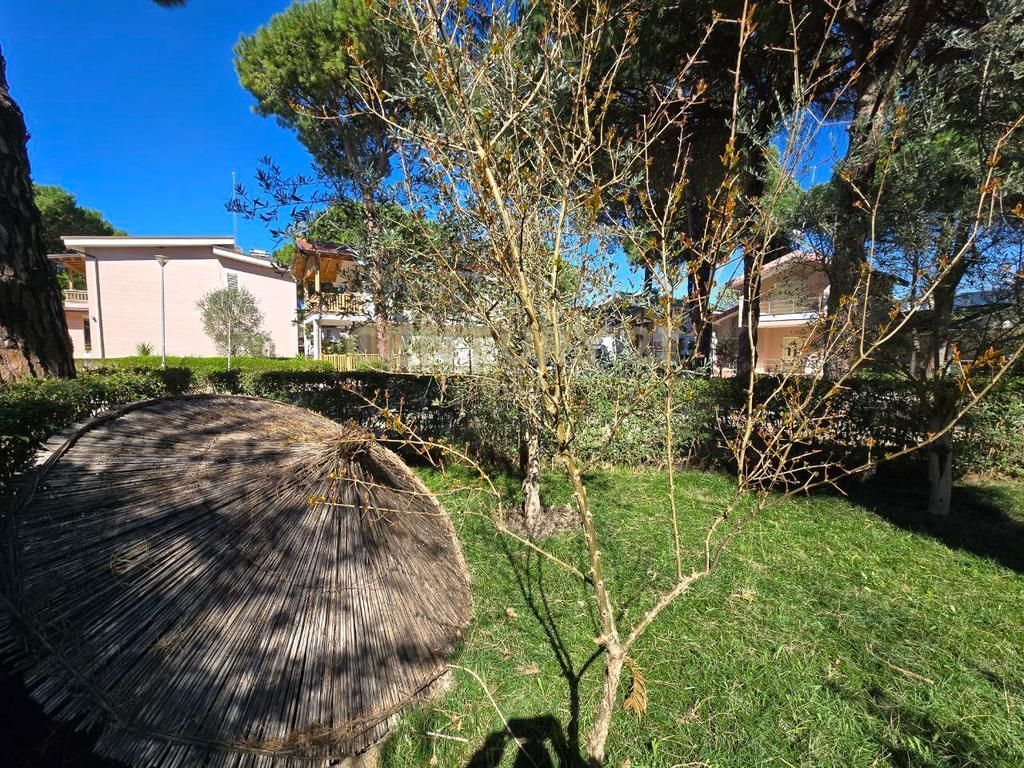 2+1 APARTMENT WITH YARD FOR SALE AT LURA 1