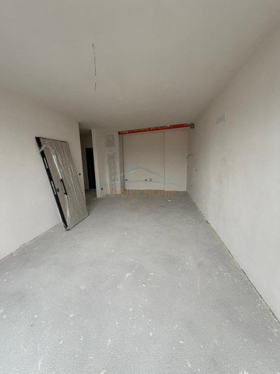 Appartamento 2+1+2 in vendita – Residenza White Tower, COMUNE DI PARIGI