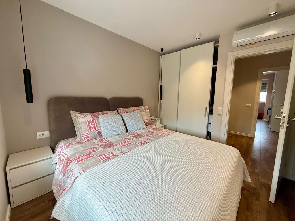 Super 3+1+2 for sale at 21 Dhjetori