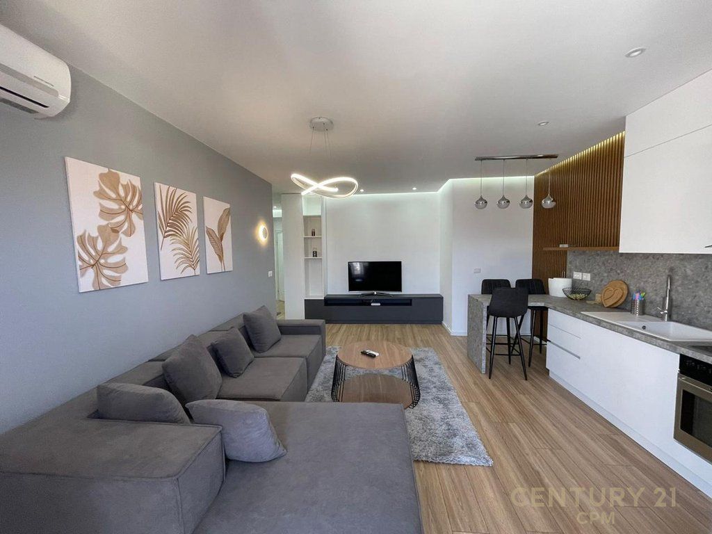 Appartamento con 1 camera da letto e 1 bagno in affitto vicino alla stazione ferroviaria!