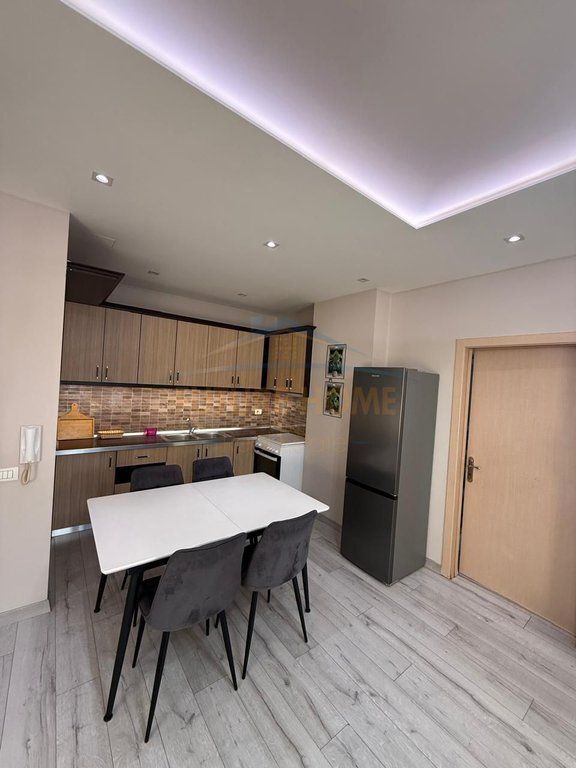 Qira, Apartament 2+1, Grand Bohem, Unaza e re, Tiranë.