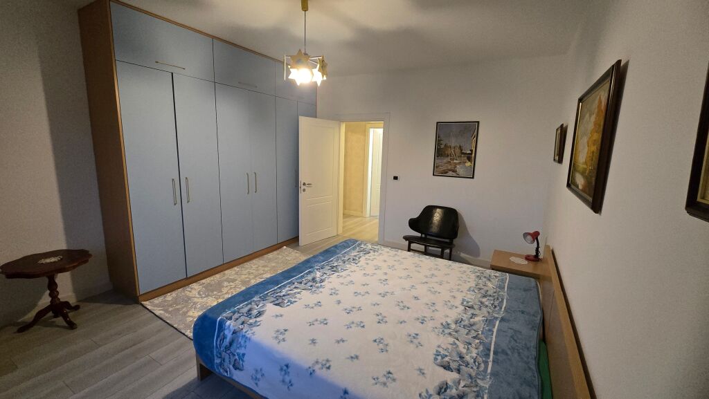 Apartament me qira në zemër të Bllokut – Rr. Brigada VIII