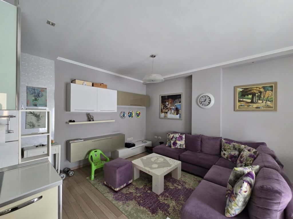 AFFITTASI 2+1 (REPORT TV)