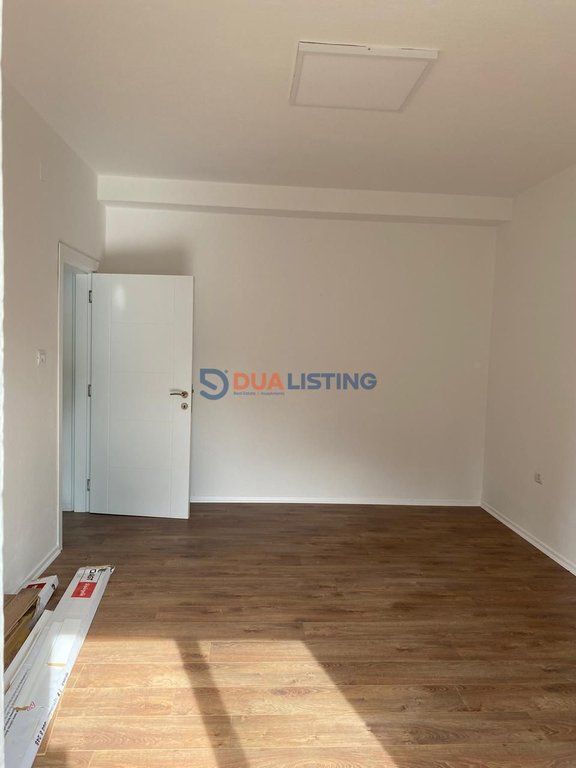 Jepet me qira apartament per zyra, ngjitur me Ambasaden Amerikane