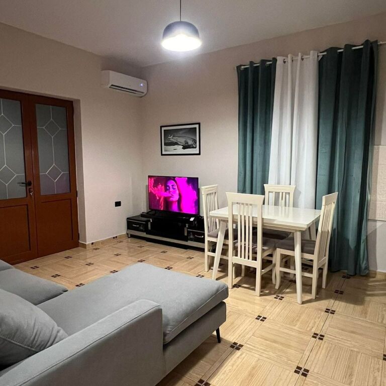 AFFITTASI APPARTAMENTO 1+1 + 2 BALCONI - DON BOSKO, VIA ALBANOPOli