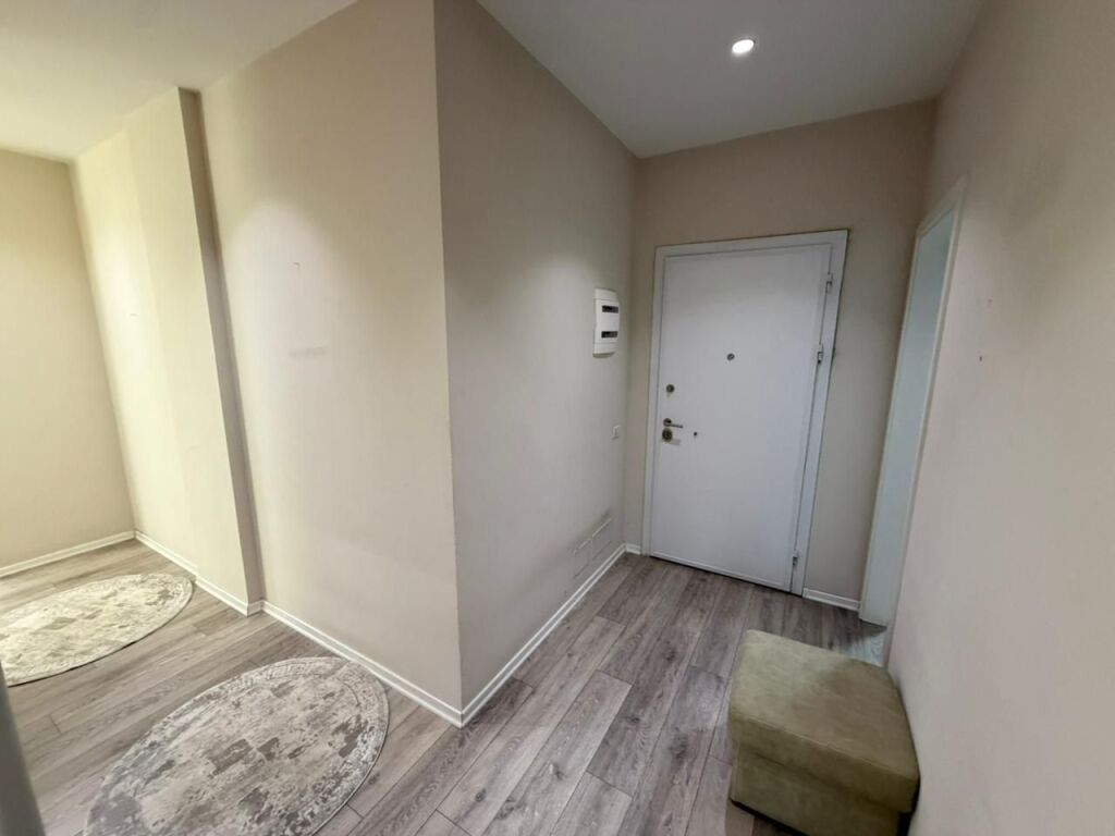 🏢 Jepet me qera apartament 2+1📍 Kompleksi Magnet, 21 Dhjetori 💰 Çmimi: 70,000 lekë/muaj