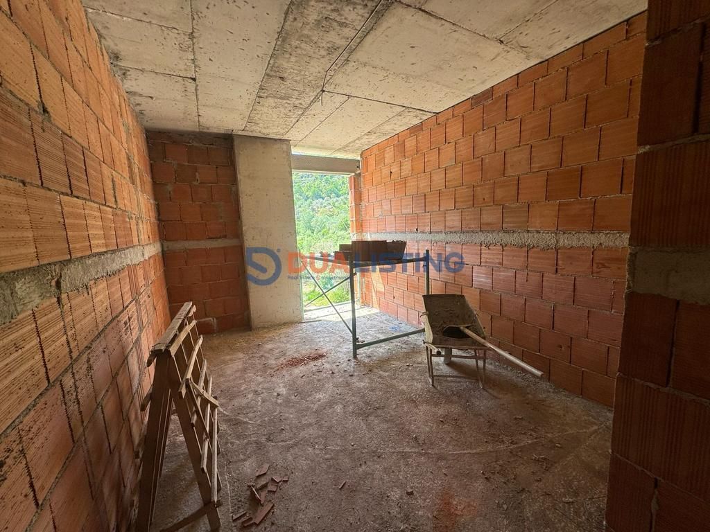 SHITET 1+1 prane LIQENIT TE THATE !