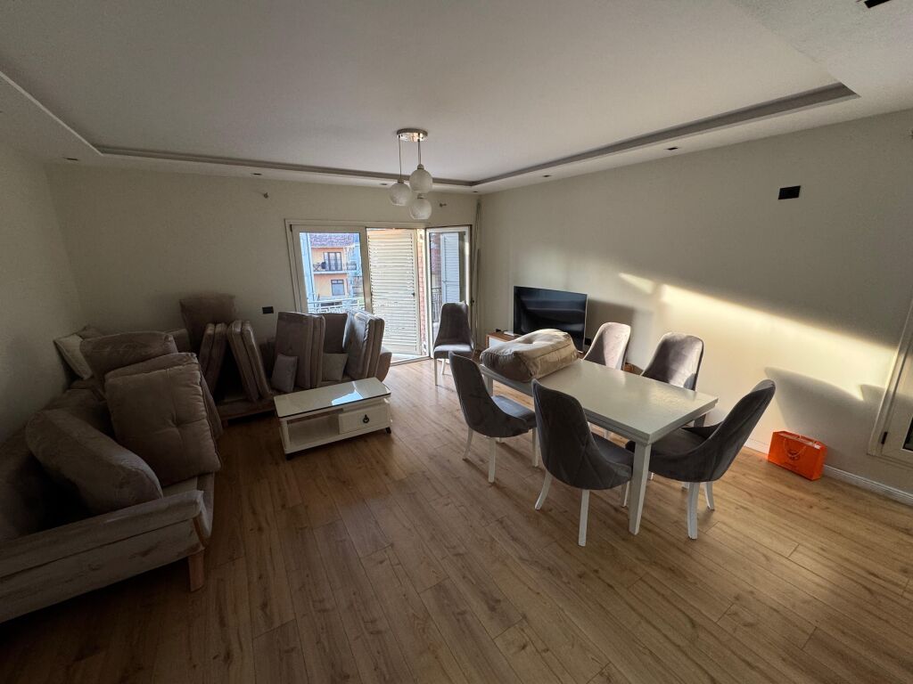 Affittasi Appartamento 2+1 Palazzo delle Brigate📍Sauk, villaggio SOS