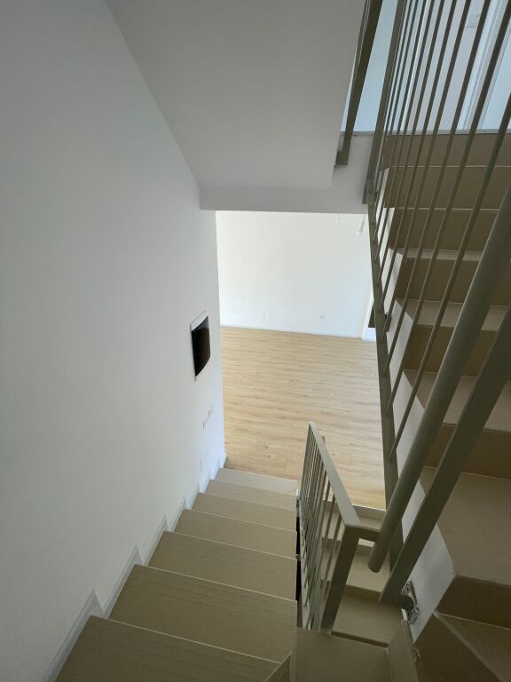 Shitet Vile (me hipoteke)
