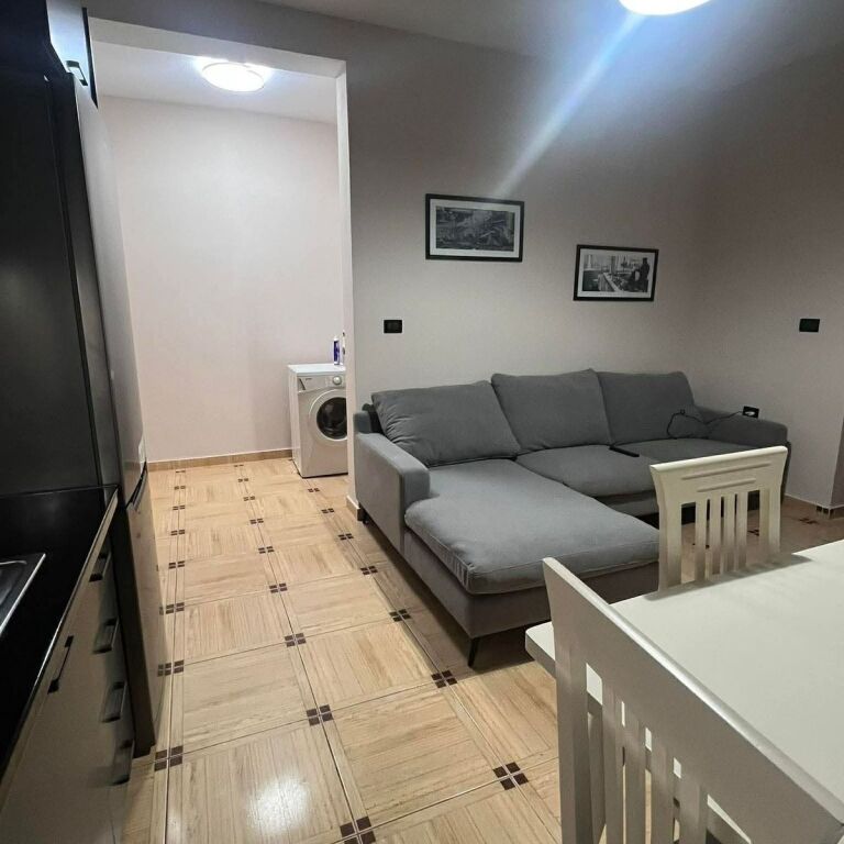 AFFITTASI APPARTAMENTO 1+1 + 2 BALCONI - DON BOSKO, VIA ALBANOPOli