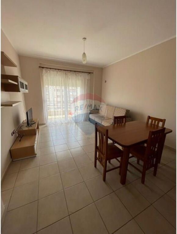 🌊 APPARTAMENTO 1+1 IN AFFITTO – LUNGOMARE, VLORË