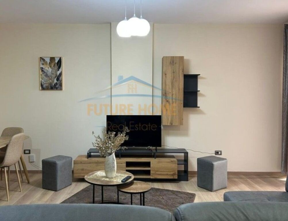 Qera, Apartament 1+1, Rruga e Kavajes,Tirane.