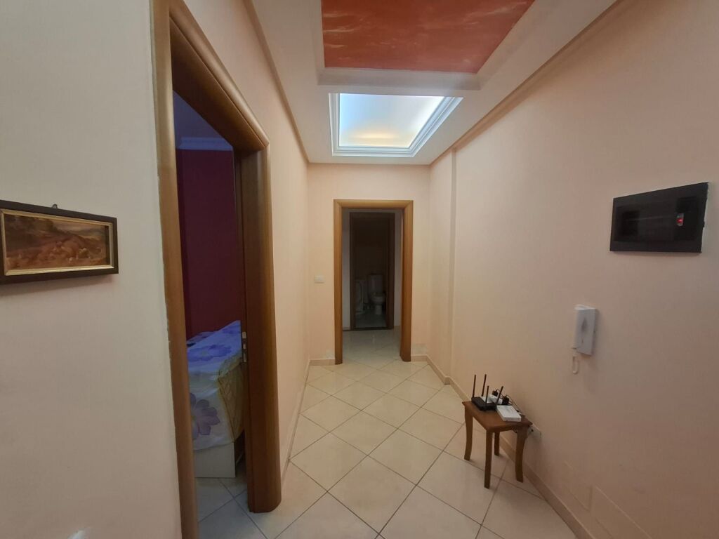 🌊 APPARTAMENTO 2+1 IN AFFITTO – LUNGOMARE, VLORË