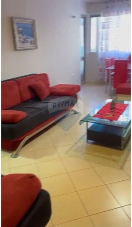 Appartamento - In Affitto - Rruga Riza Cerova, Tirana