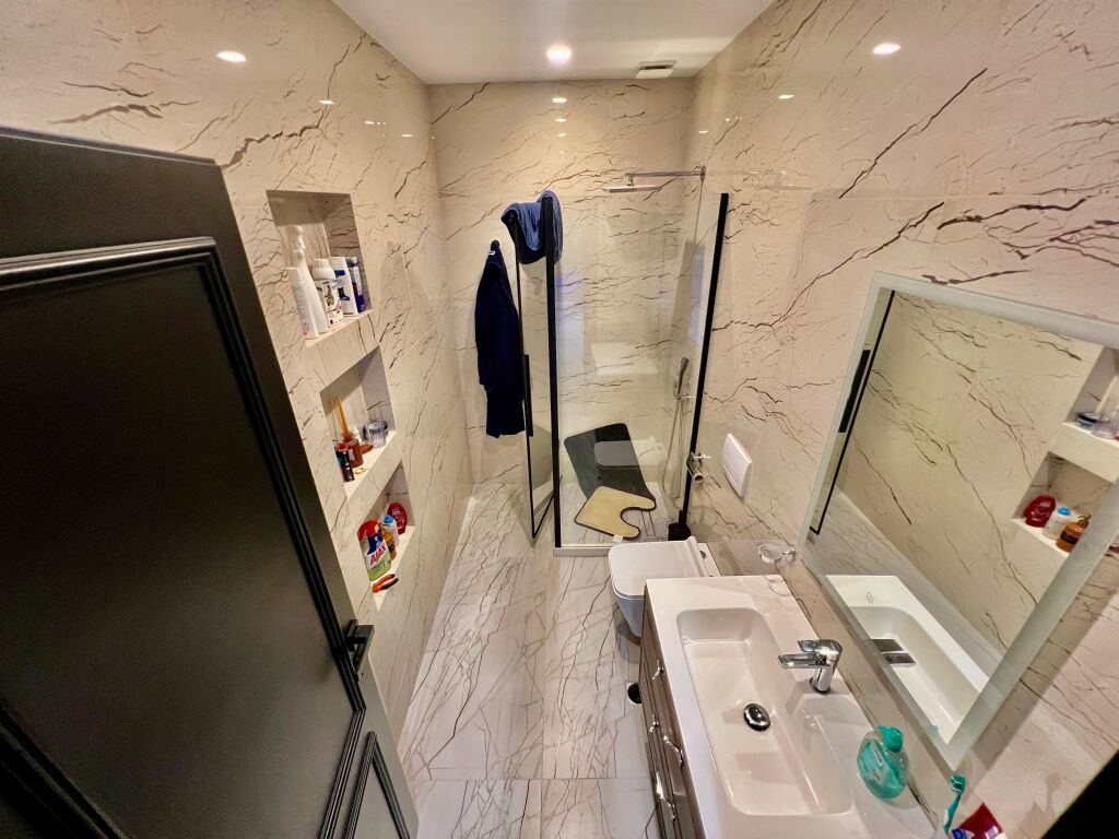 SHESIM , PENTHOUSE MODERN 3+1+3 me 3 POSTE PARKIMI