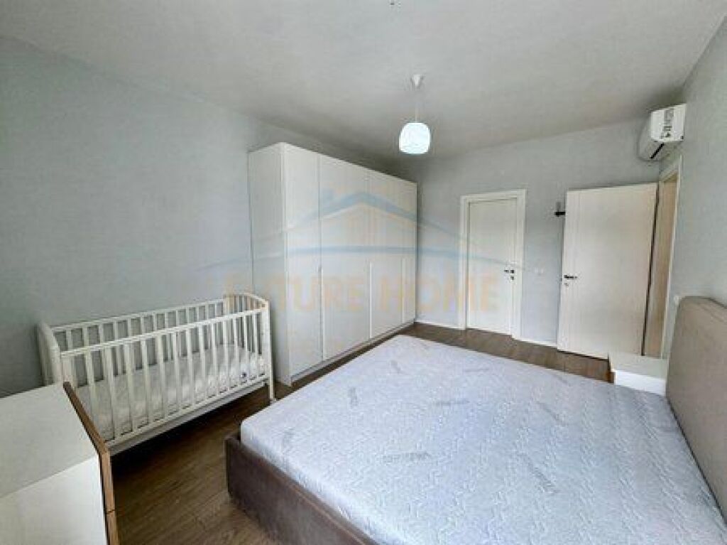Shitet, Apartament 2+1+2, Liqeni i Thatë,Tiranë