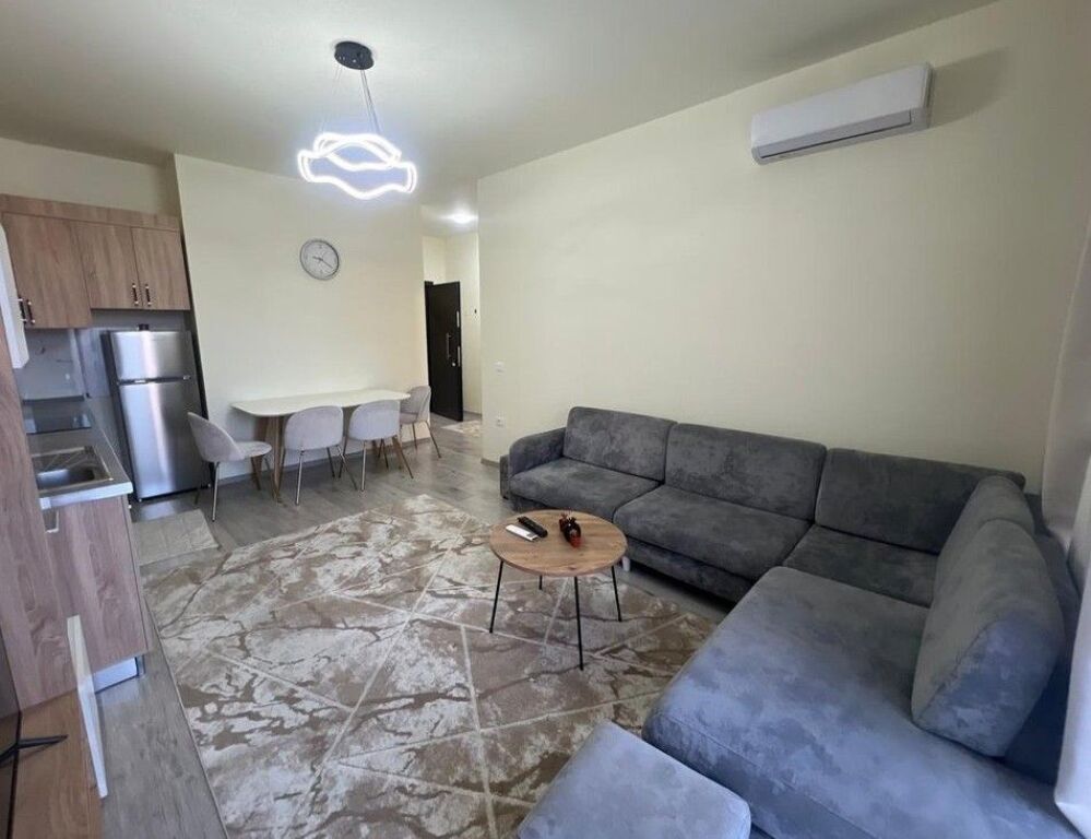 RRUGA RIZA CEROVA, SHESIM APARTAMENT 1+1+POST PARKIMI