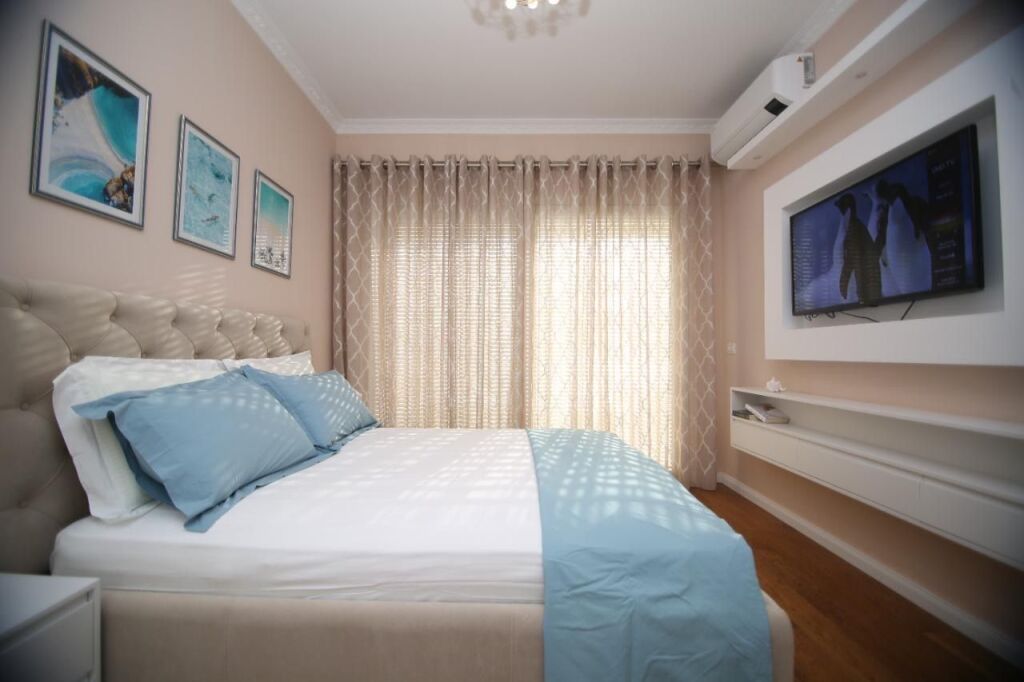 Appartamento di lusso in affitto a lungo termine Lungomare Vlore Vista mare