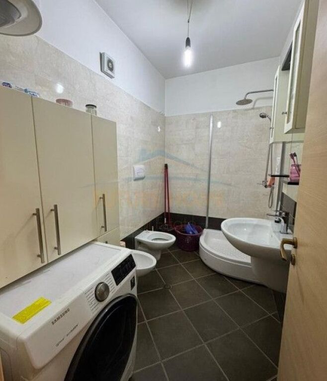 Shitet,Apartament 2+1+2, Kompleksi Tower Bridge