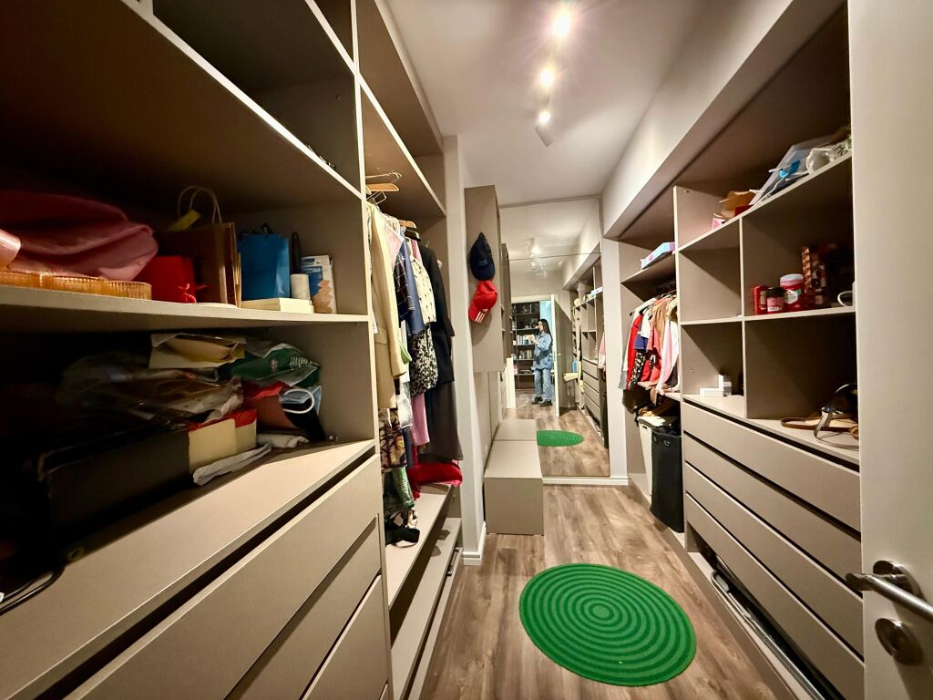 Super 3+1+2 for sale at 21 Dhjetori