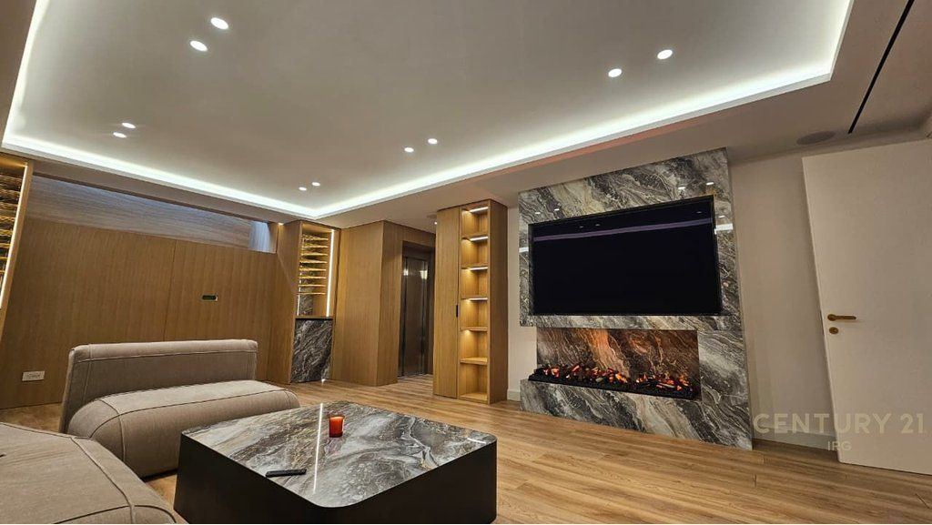 Super villa di lusso su 4 piani in affitto vicino a Luminor Residence, Teg