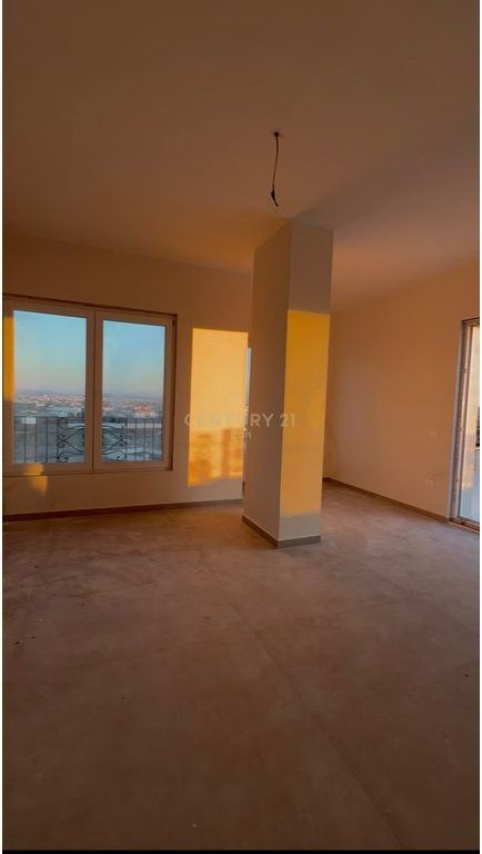 PAPAFINGO WITH SEA VIEW FOR SALE, QERRET !!