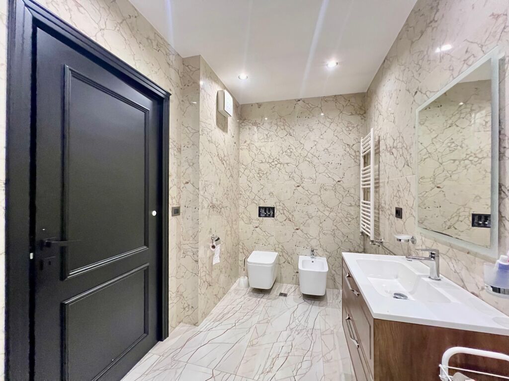 SHESIM , PENTHOUSE MODERN 3+1+3 me 3 POSTE PARKIMI