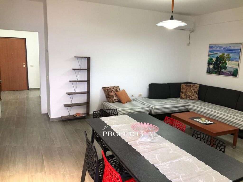 Apartament për shitje në vijë të parë – Lungomare, Vlorë | Pamje ballore deti