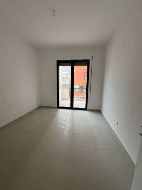 Appartamento 2+1+2+deposito in affitto presso il Complesso Delijorgji